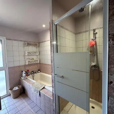 Holiday home Propriete 2 Mas, Piscine Parking, 10 Pers *